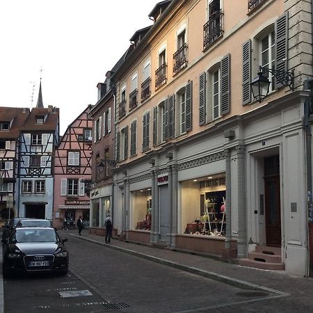 Studio Sur Cour Au Coeur De Colmar Exterior foto